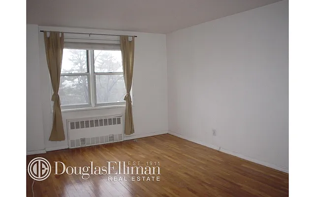 Sold by Douglas Elliman | media 22