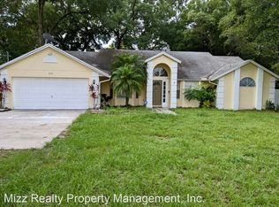 416 Pineview St, Altamonte Springs, FL 32701