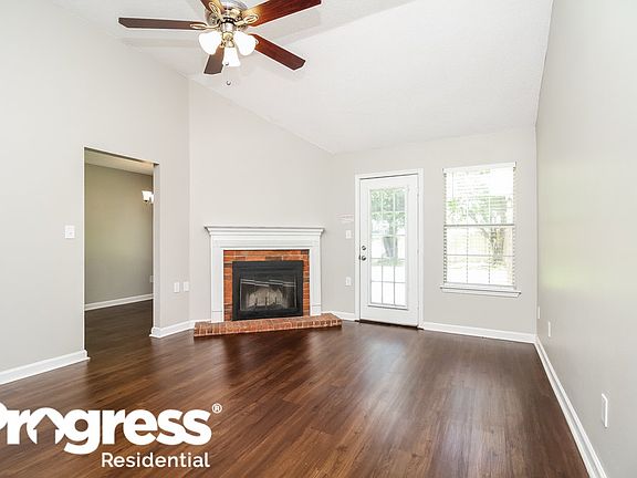4th image of 5395 Autumn Brook Dr