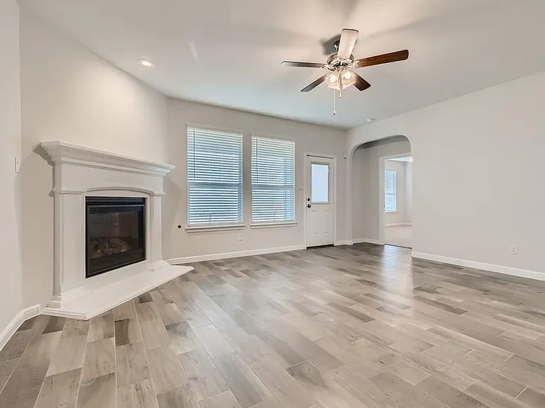 15952 Hayes Ridge Dr — Photo 14