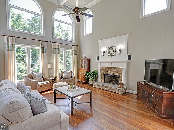 5th image of 5160 Millwood Dr