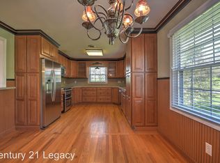 225 Shirley Dr, Bristol, TN 37620