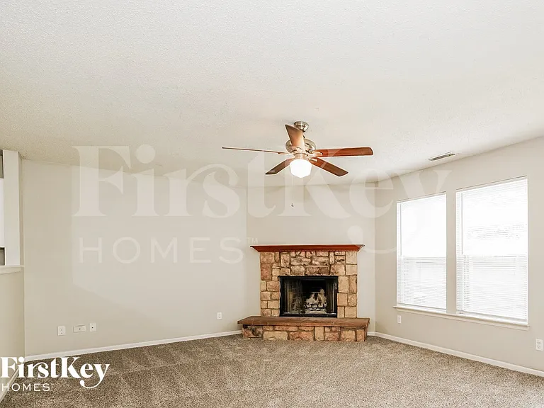 2732 Redland Ln — Photo 5