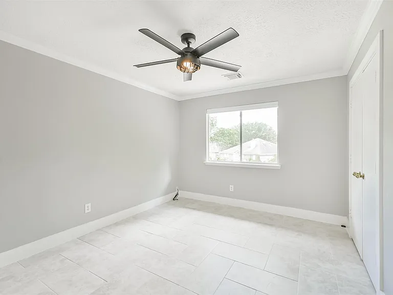 1623 Stonehaven Village Cir — Photo 27