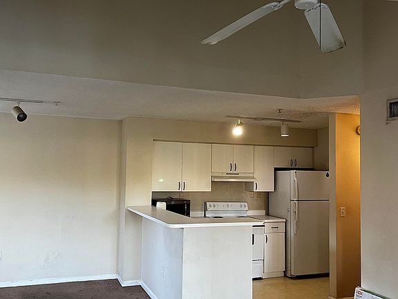5th image of 7840 Sonoma Springs Circle #208