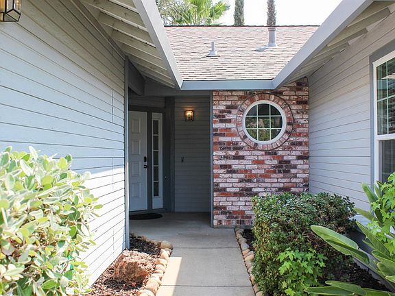 2nd image of 8017 Johannisberg Way