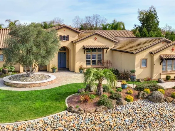 9982 Kapalua Ln, Elk Grove, CA 95624