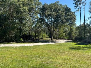 357 Joe Campbell Rd, Freeport, FL 32439