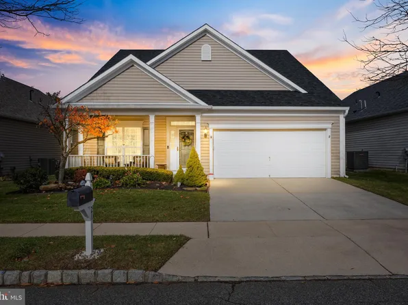 21 Pennington Ct, Delanco, NJ 08075