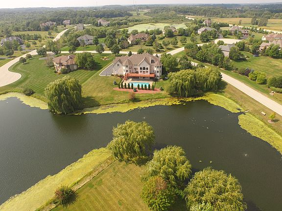 3rd image of 6 Regan Ln