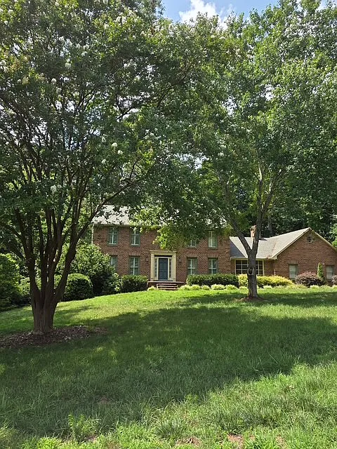 2385 River Run Dr