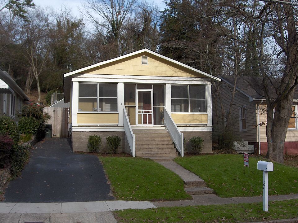 1137 Dartmouth Street