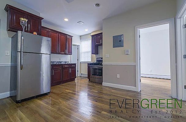 1st image of 1926 Pacific St #3B