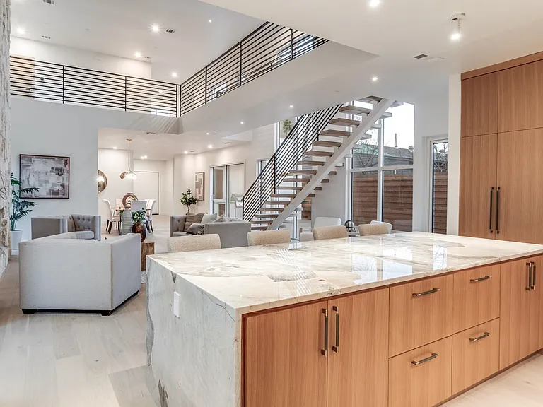 3821 Beechwood Ln — Photo 8