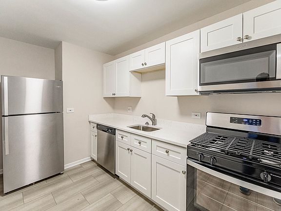 5th image of 2803 W Summerdale Ave #1-W