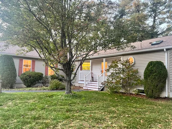 210 Green St, Middleboro, MA 02346