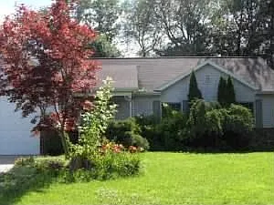 2327 Hickory Circle Dr photo 1