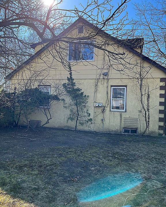 2nd image of 62 Forrest Ave