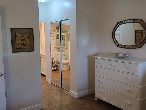 5th image of 4723 Lucerne Lakes Blvd Unit 643