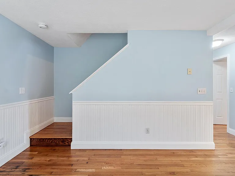 29 Lamplighter Ln — Photo 11