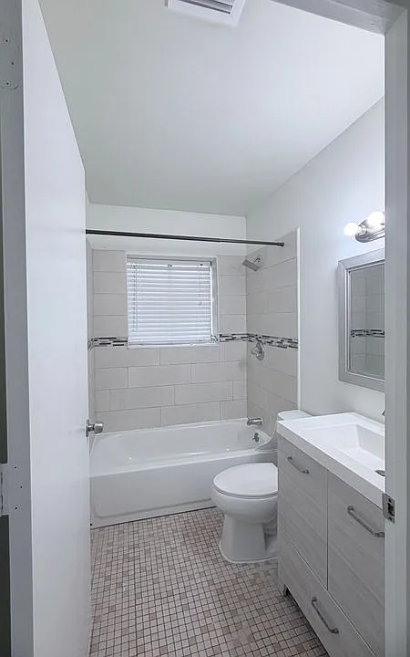 1123 S 14th Pl