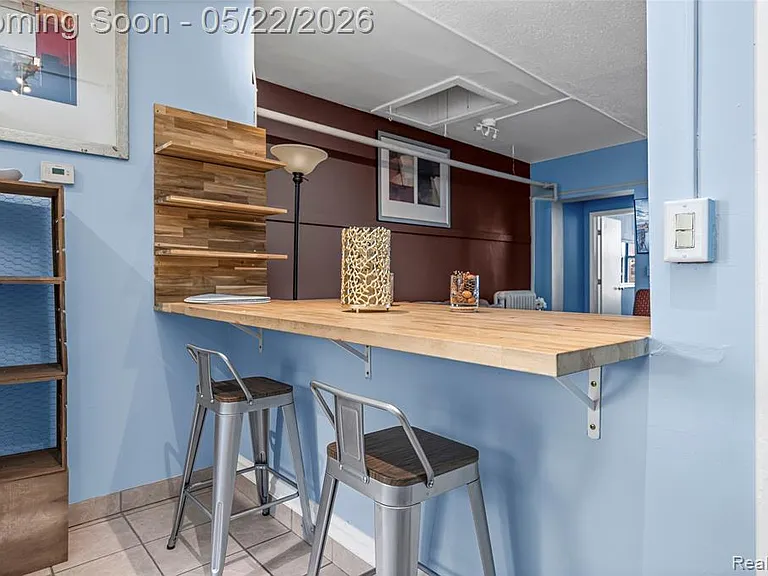 211 N Main St #1 — Photo 4