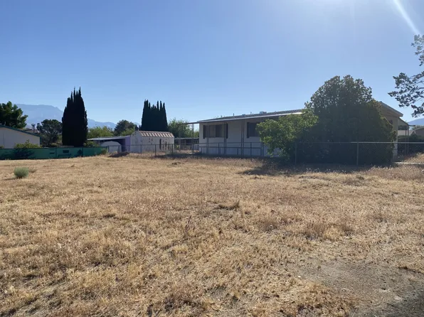 1923 Iroquois Way, Weldon, CA 93283