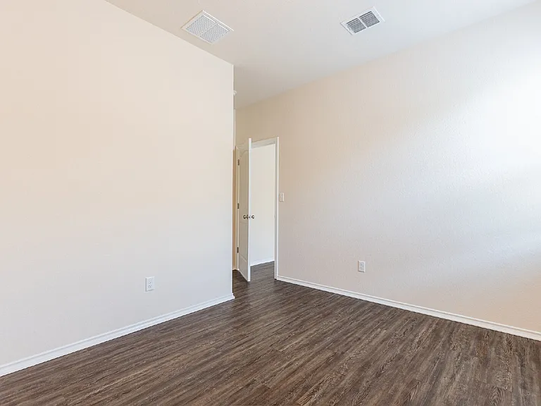 11219 Pomona Park Dr — Photo 22