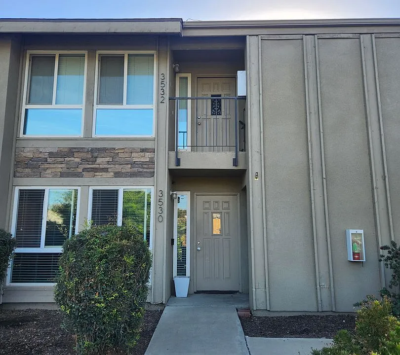 3530-3532 S Jackie St
