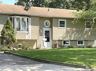 2719 Kane Ave, Medford, NY 11763