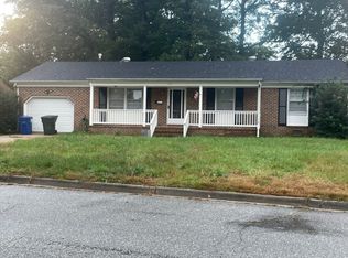 457 Dunmore Dr, Newport News, VA 23602