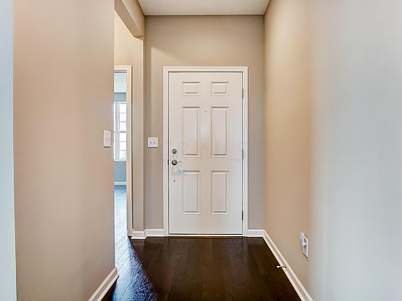 4th image of 1012 Zeller Cir