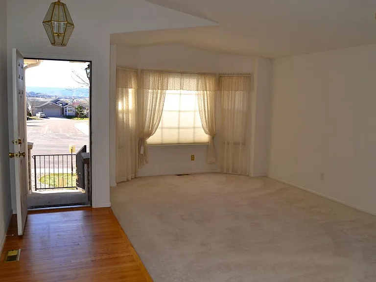 4044 Lazy K Dr — Photo 4