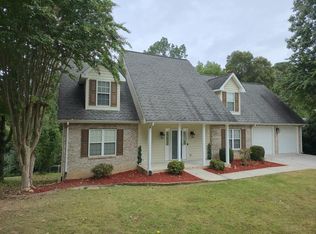 1202 Covie Dr, Dalton, GA 30720