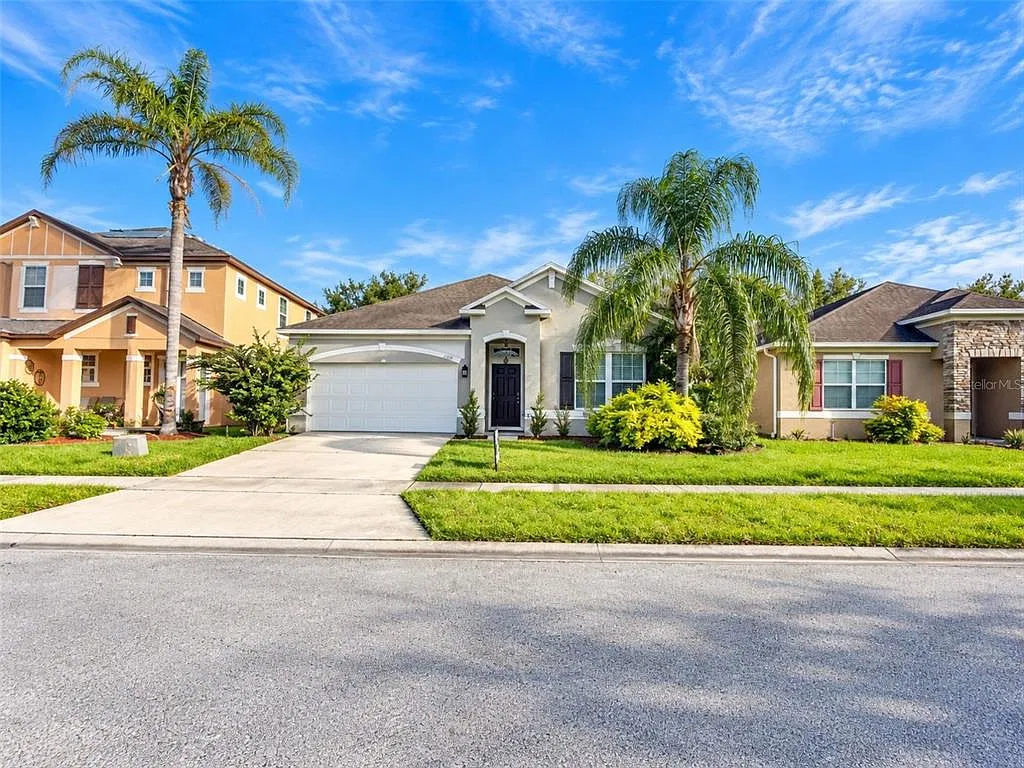 3 bed, 2.0 bath, 2000 sqft, $2,100 — Photo 3