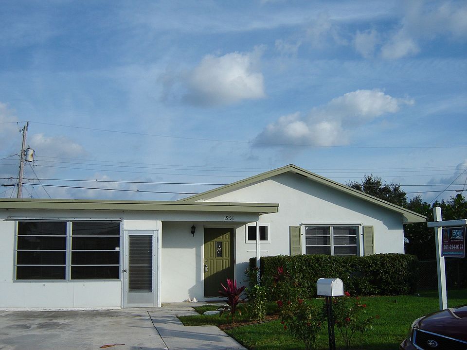 1st image of 1951 Circle Dr