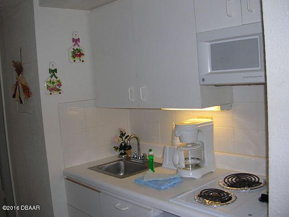 4th image of 2301 S Atlantic Ave #426