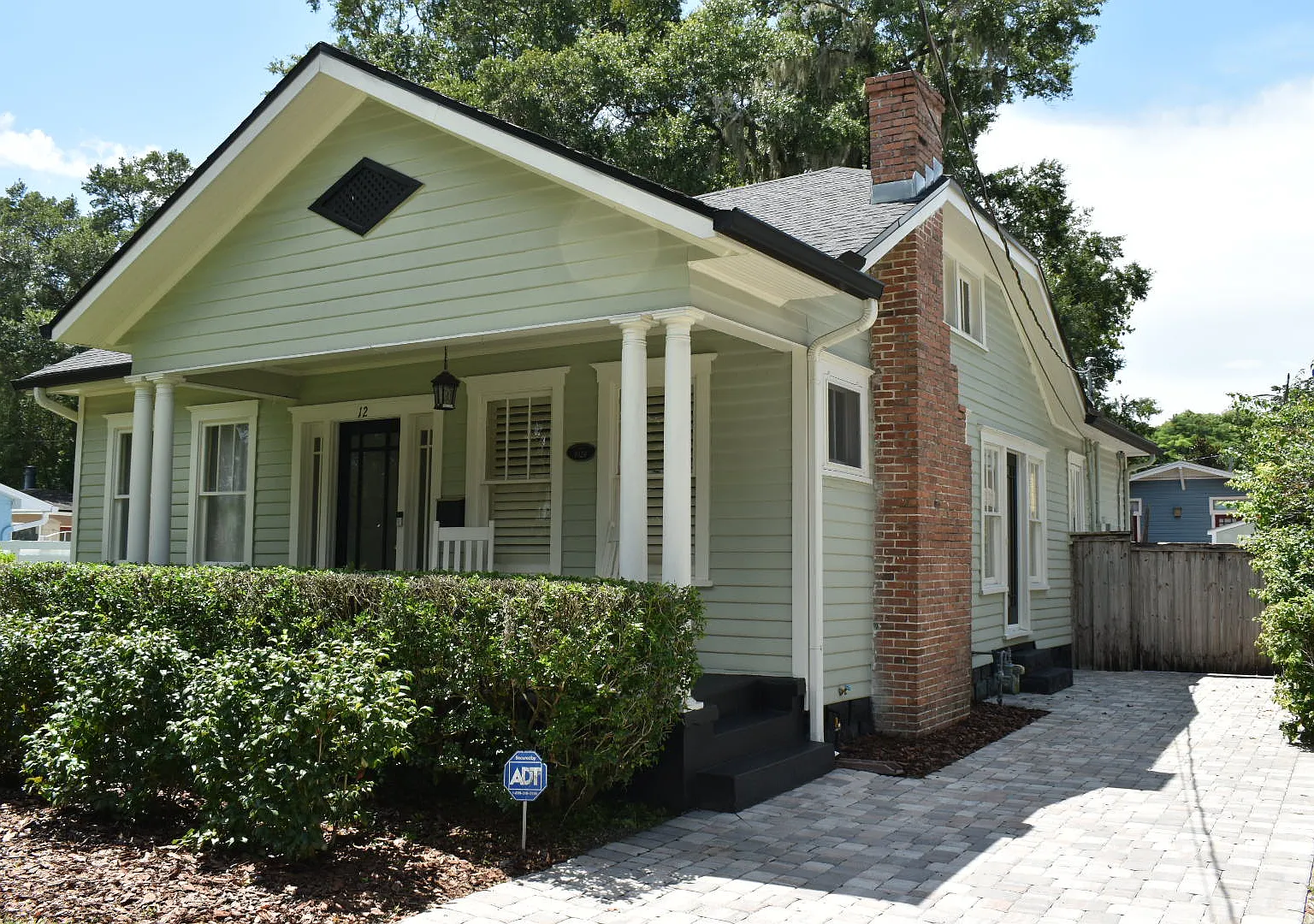 3 bed, 1709 sqft, $3,500 — Photo 2