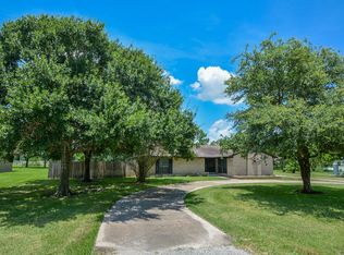 902 Sycamore Rd, Richmond, TX 77469