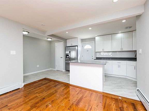 3rd image of 116-26 197th St