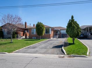 77 Tavistock Rd, Toronto, ON M3M2N8