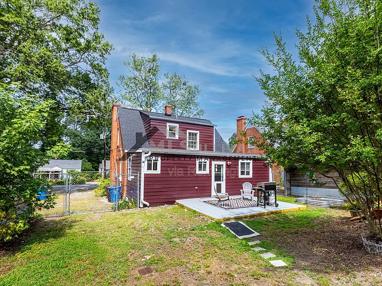 2414 Farthing St — Photo 35