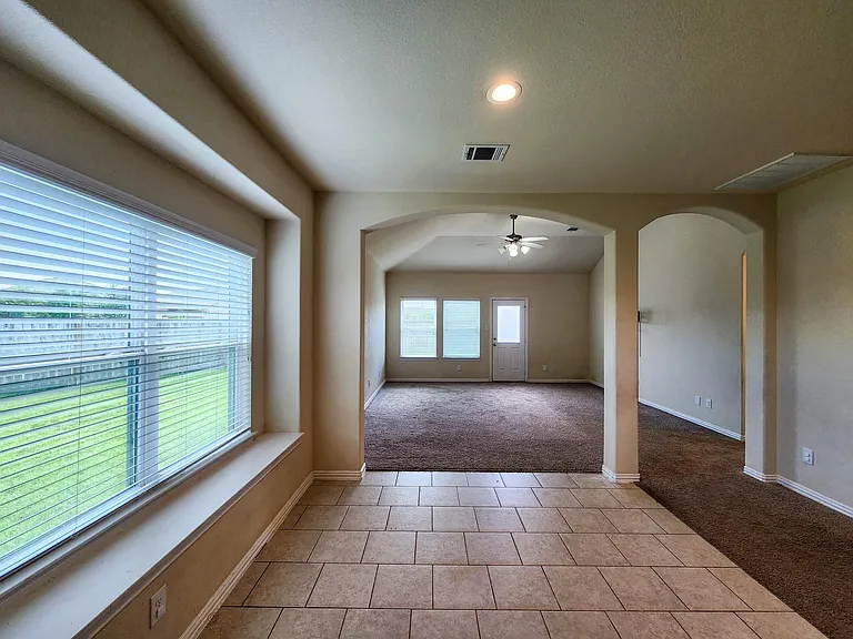 2119 Del Mar Dr — Photo 8