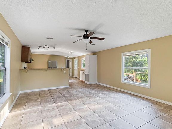 3rd image of 14702 Scarlet Oak Dr