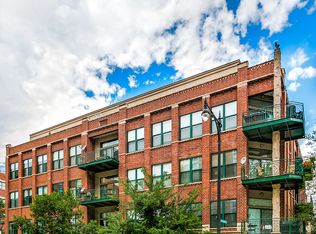 936 W Madison St APT D3, Chicago, IL 60607