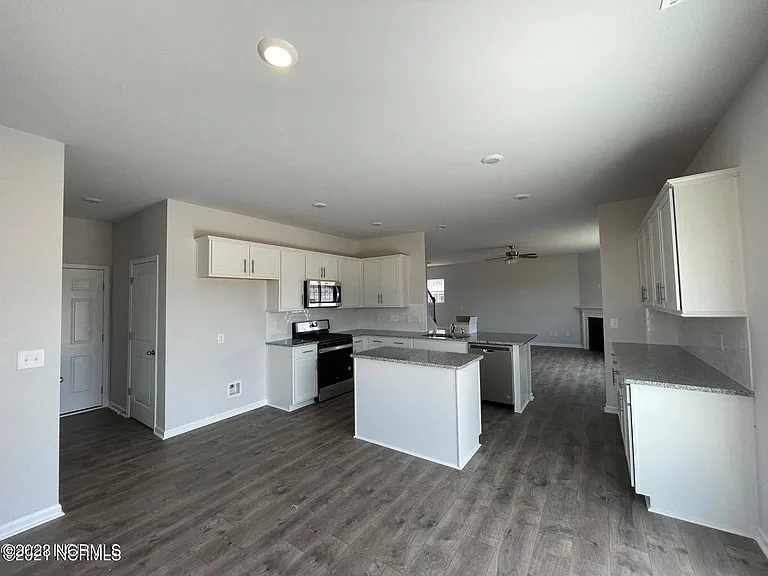 1017 Josh Ct — Photo 3