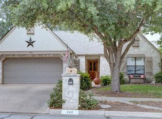 240 Los Cedros Loop, Kerrville, TX 78028