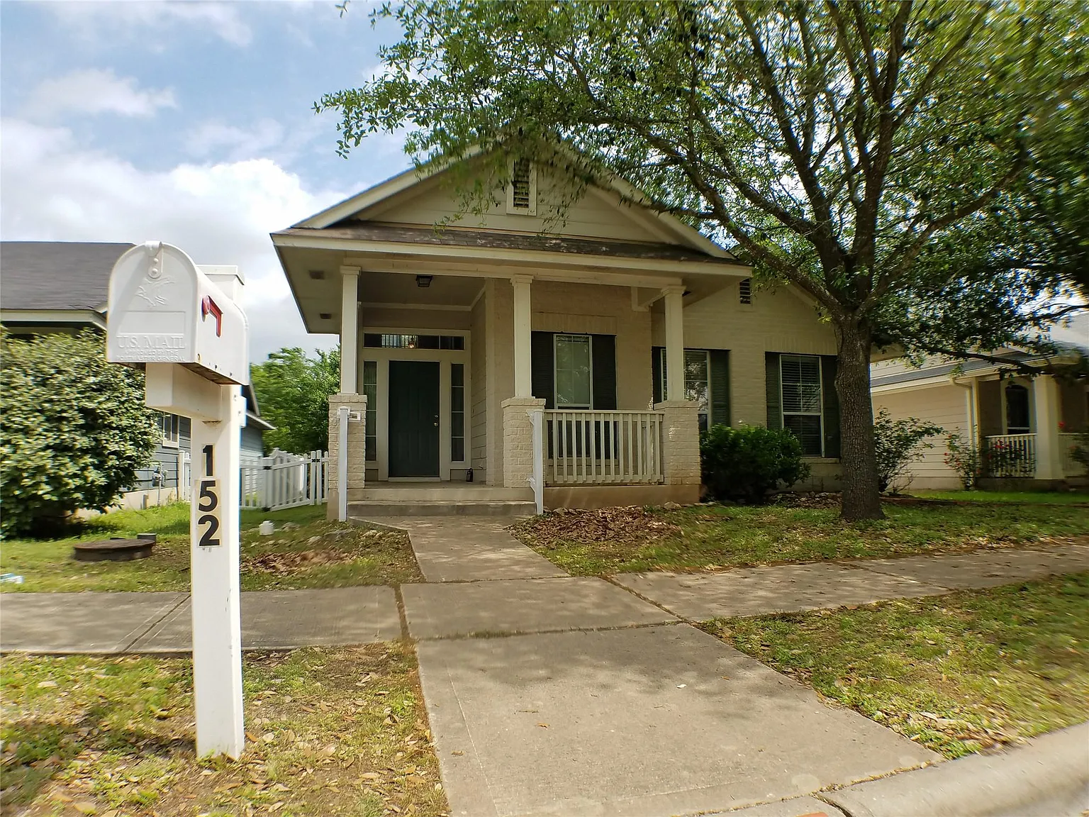 3 bed, 2.5 bath, 1858 sqft, $1,925 — Photo 1