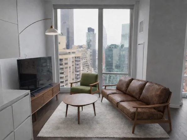 222 East 44th Street image 1 of 13