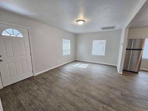 2nd image of 515 Poe St